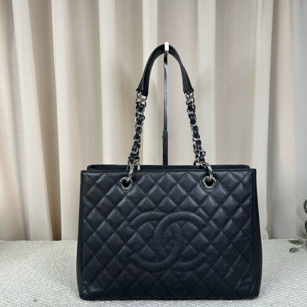 Chanel Women Pre-Loved Bag Very Good Condition